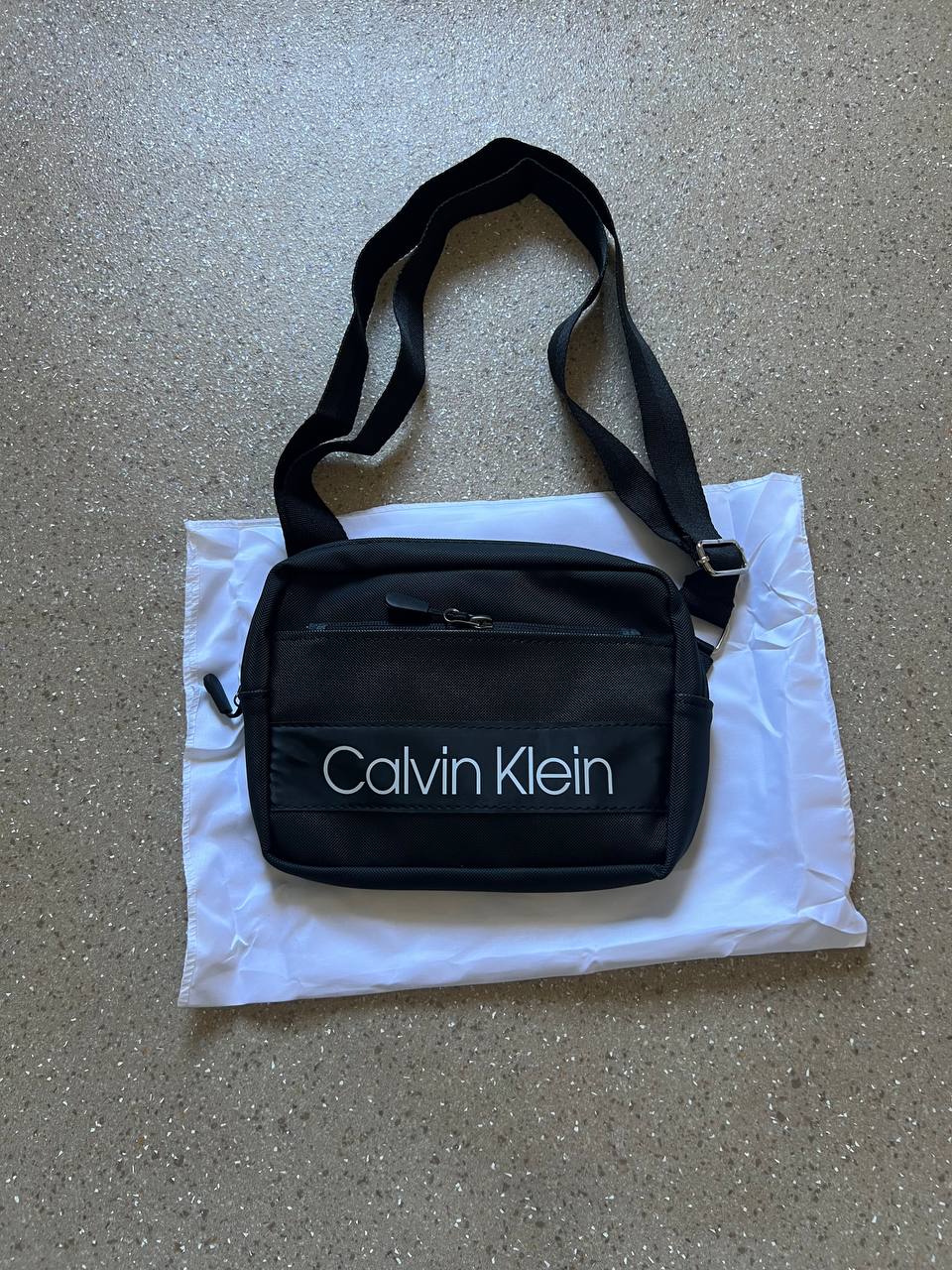 sacouche Calvin Klein qualite premium