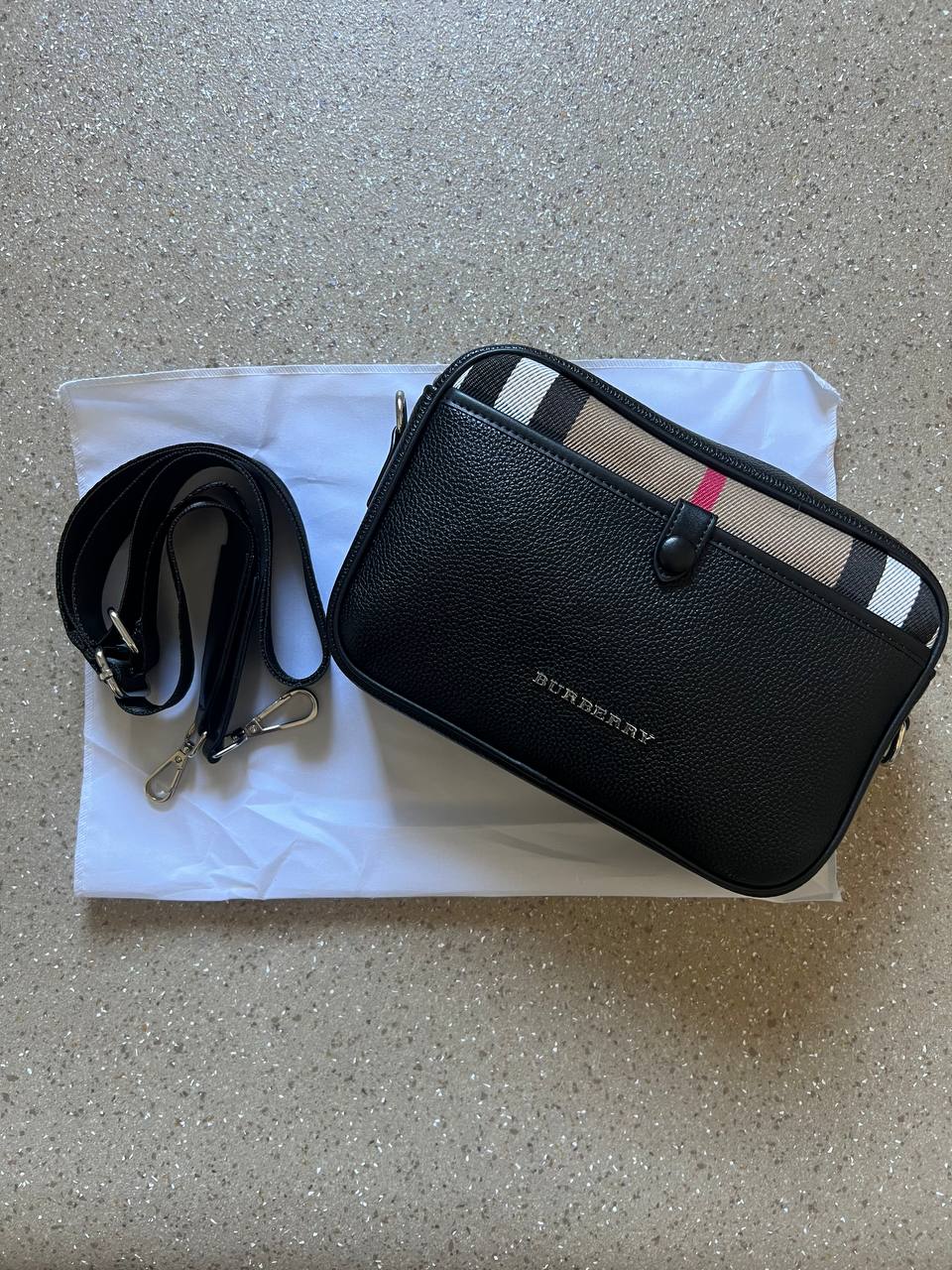 sacouche Burberry qualite premium