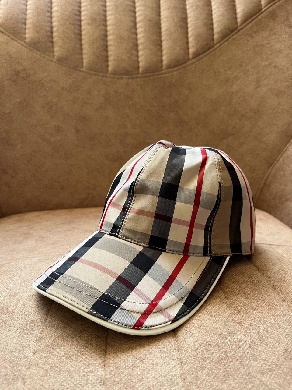 CASQUETTE burberry QUALITÉ PREMIUM