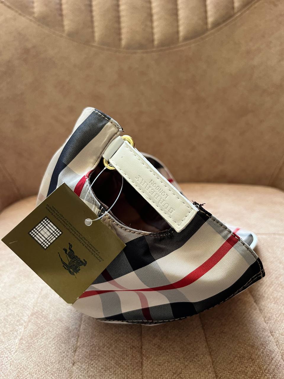CASQUETTE burberry QUALITÉ PREMIUM