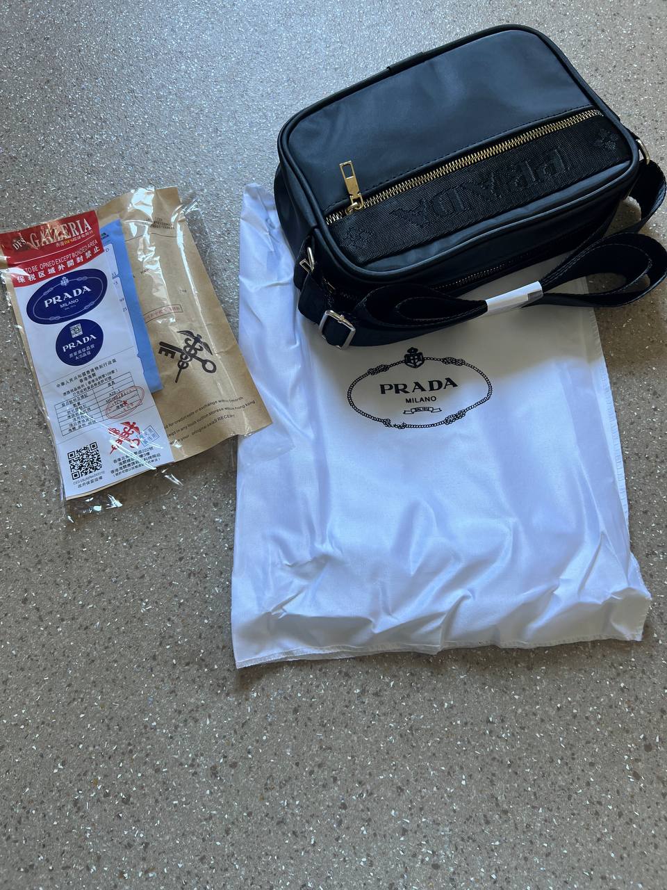 sacouche Prada deux qualite premium