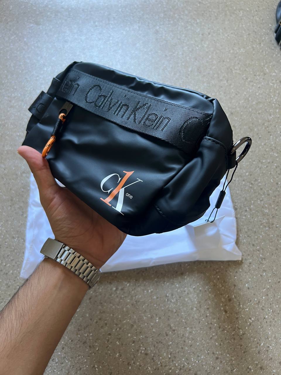 sacouche Calvin Klein deux qualite premium