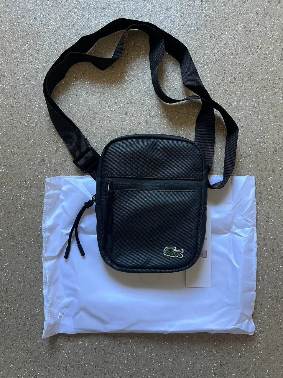 sacouche Lacoste qualite premium